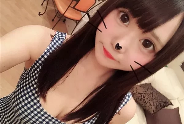 [FC2_PPV-922873] 【個人撮影】最強美少女にゃーちゃん！容姿端麗、スケベさ200%！何度もピクピク痙攣アクメしまくりな激エロハメ撮り！！