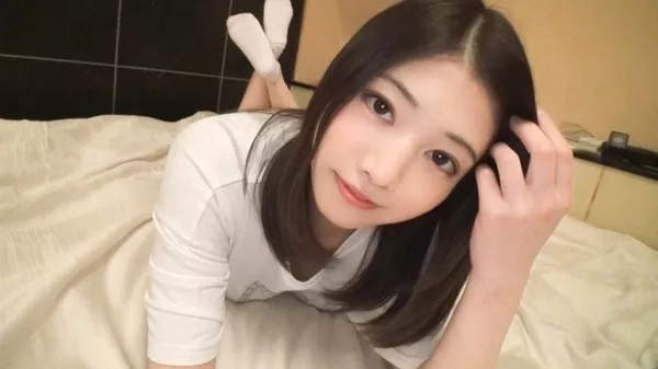 [SIRO-3748] 【初撮り】ネットでAV応募→AV体験撮影 926 ダメ男彼氏の指示でAV出演！！彼氏のためとカラダを張る彼女でしたが、チ●ポ目の前にしてめちゃめちゃ嬉しそう♪後ろからパンパン激しめに突かれキモチィィィ」と涙目絶叫♪ まい 20歳 専門学生