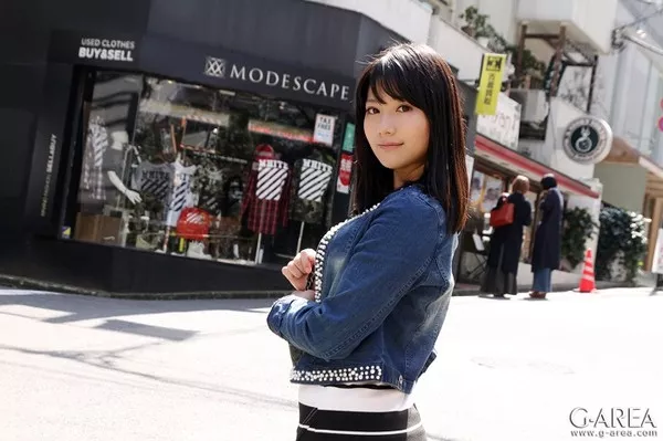 [GAREA-572MAI] 端麗な容姿のエステ受付嬢。ポーカーフェイスから女性の表情に変化