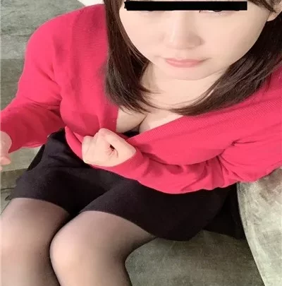[FC2_PPV-1186379] 《個人撮影》美人時○掲載 モデルＦカップ リサちゃん モデル仲間に内緒の中出しアルバイト