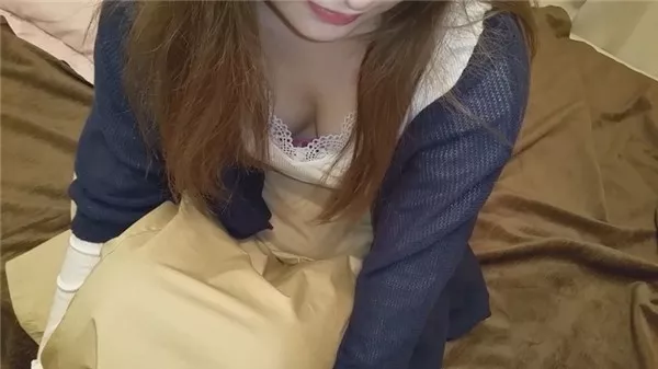 [FC2_PPV-1216383] 【個人】返済逃れで行方を眩ませた美人若妻嫌がる生膣を他人棒で犯す。