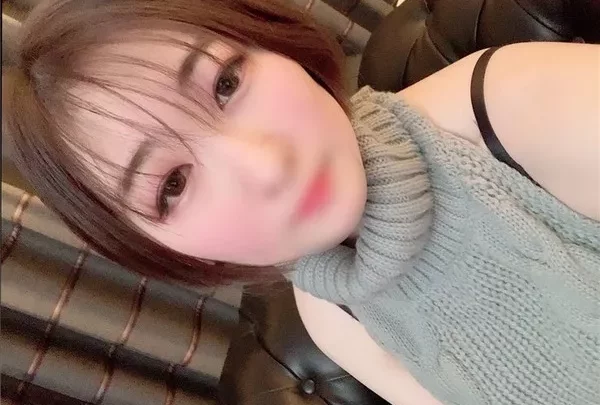 [FC2_PPV-1303711]  【ルックス神】SNSで捕まえた純粋18歳に生中出し 【完全素人】22日までの販売