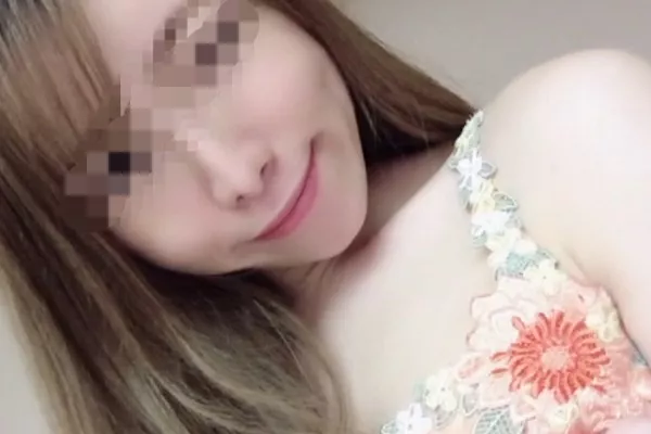 [FC2_PPV-1344738] ※今日1日限定 【顔出し本編付き】妖精のような美人を初めて抱きました。何度も来たメールに盛ってるでしょ・・・って返信してた自分に懺悔そして独占欲中出し
