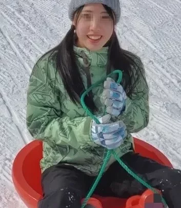[FC2_PPV-1293958] 県立普通科①無垢な色白少女。雪山旅行の思い出。]