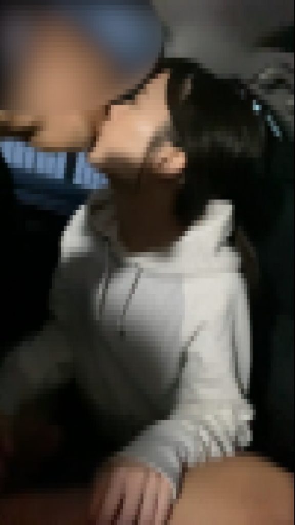 [FC2_PPV-1649597]  【個人撮影】清楚系女子大生の車内フェラ＆ディープキスで大量射精（美樹３回目）