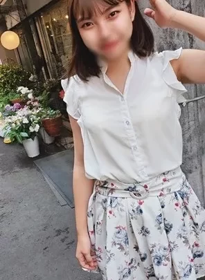[FC2_PPV-1722581]  【後輩くん⑧】この春から花屋で働く滝沢カ〇ンに激似の美少女に生中エッチ♡デカチン見て思わずにやける表情がマジで萌えるんだが(笑)