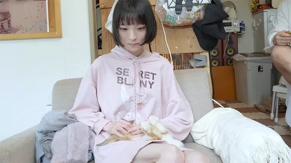[FC2_PPV-2192550] ★初撮り激ヤバ動画☆ネットで有名な美少女配信者！えな〇るきのこ☆♥️電マ潮吹きイキ♥️緊張?快感?泣きじゃくりながらの衝撃SEX♥️ 【4K画質3時間23分】