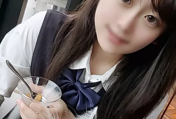 [FC2_PPV-2417378] 初顔出し！！個数限定！ 【無修正】駅のホームで見た10代の絶対領域！仔猫のような清純女子生徒を密室に連れ込み淫行中出し！！