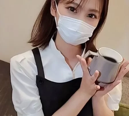 [FC2_PPV-2431947] よく行くカフェの気になるあの子・初撮影初イキ初中出し※オープン記念特価今日終了
