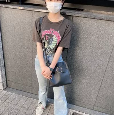 【빈티지 스타일 소녀】음악 전공 전문 학생_파파活 소녀라고는 믿기지 않는 외모의 희귀 단발 미소녀