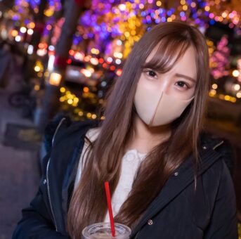 初撮影！新シネマ画風！！【無修正】生意気そうな女子大生と夕方の街並みを黄昏デート。ふとした瞬間見せるどこか寂しげな表情が愛しくて・・・そして彼女と繋がった。2回中出し（長編