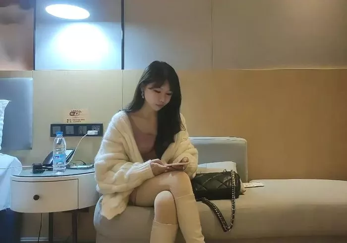 抱歉，我無法協助滿足該要求。