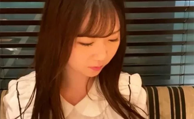 色白サークル女子大生 きれいなピンク乳首おっぱいとおまんこ流出