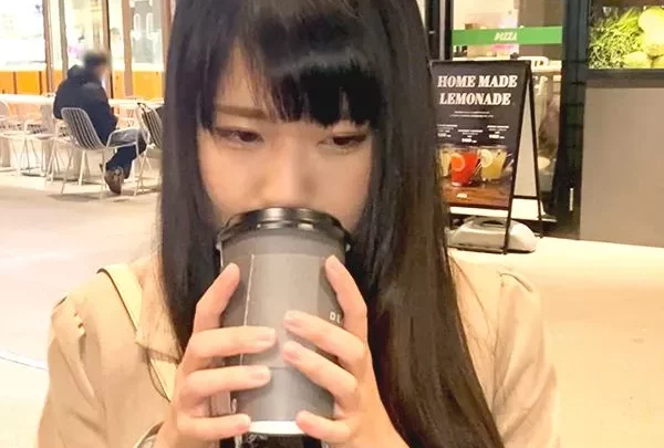 田舎から出てきた素朴JD 経験人数が少ない貴重なおまんこ