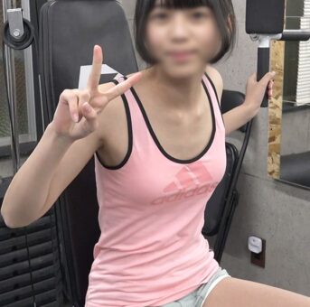千秋ちゃんがジムでトレーニング！【4K】