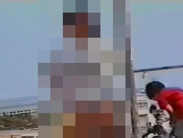 【바다】미소녀들의 너무 노출된 옷 갈아입기【몰래 촬영】