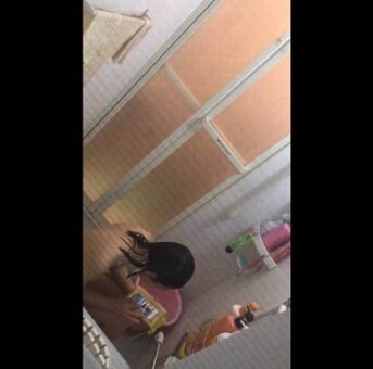 お風呂で美少女発見！！