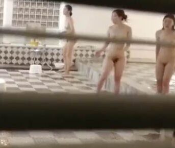修学旅行温泉盗撮動画！別アングル！