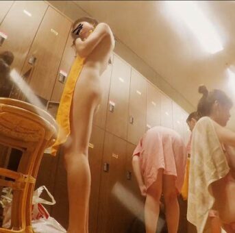 J〇グループのスパ脱衣所