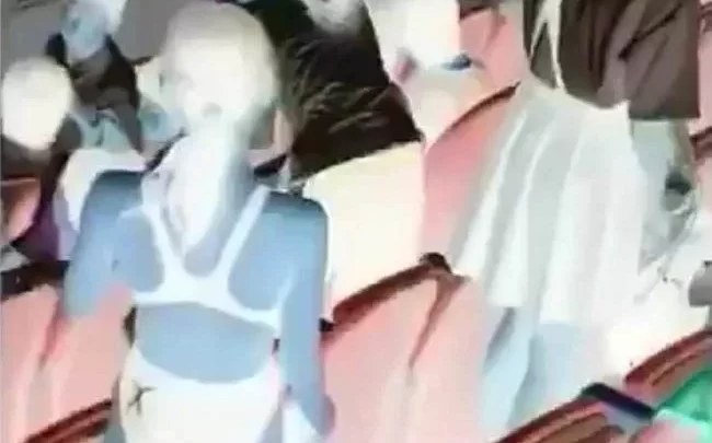 水泳大会　着替え