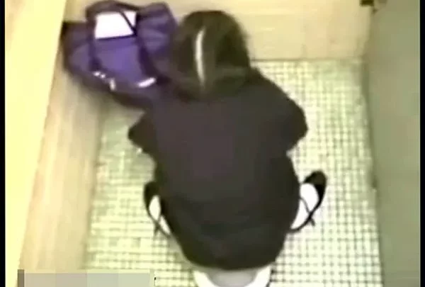 お漏らし寸前　うんこ我慢