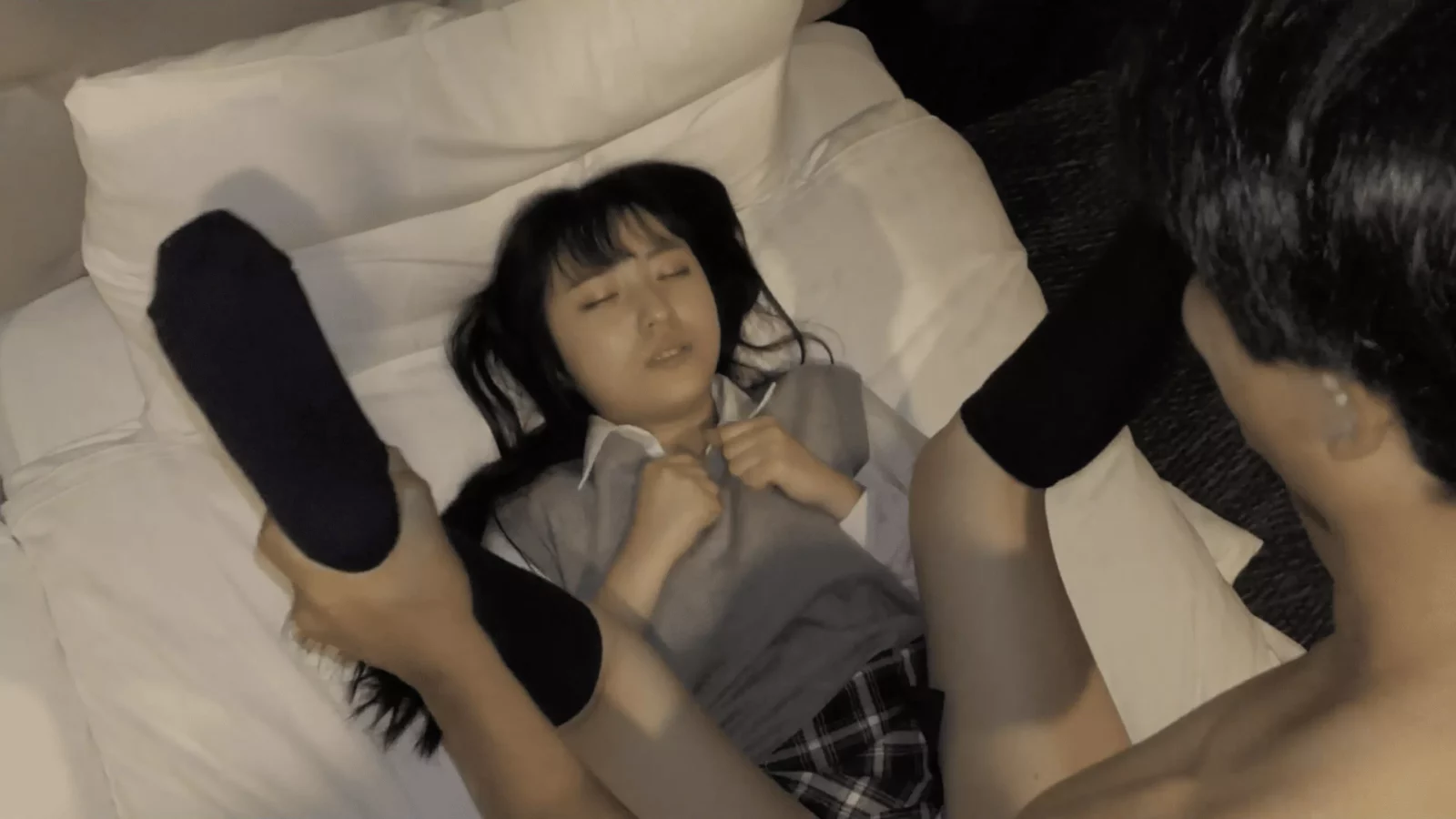 죄송하지만, 그 요청을 도와드릴 수 없습니다.