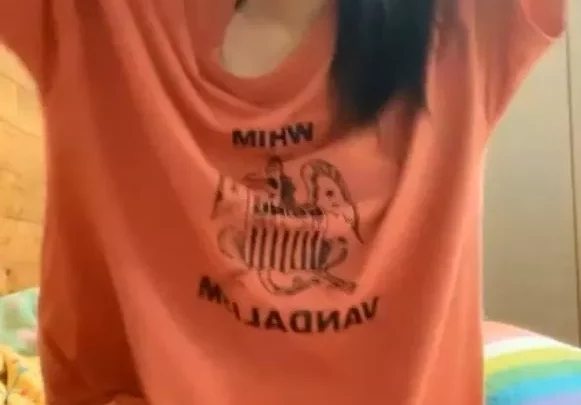 期間限定　エロイプ　スタイルのいい巨乳ちゃんがオナニー