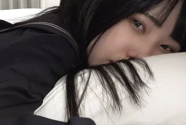 現役18才まりちゃん！卒業したので顔出し解禁！【4K】