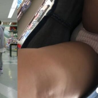 立ち読み中のｓちゃんとｃちゃんをパシャリ