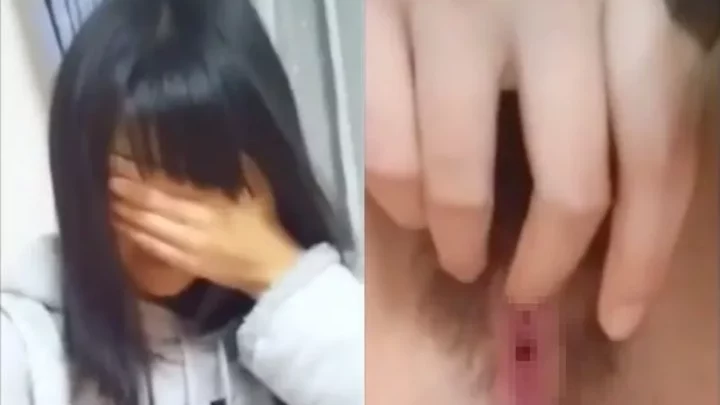 無修正ビデオ通話◇照れながらピンクマ●コ全開でオナニーしてくれたJ◯娘と相互オナニーでエロイプ録画