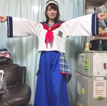 【zipファイル】潮吹きがエグイ素人彼女が流出。