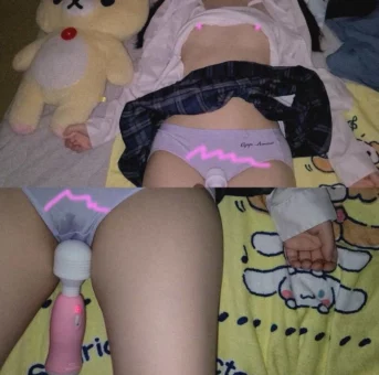 制服姿の未満娘に性教育。玩具をあてがい生肉棒を挿入/**親父18