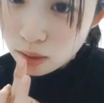 放課後のトイレでガンギマリになっちゃう女の子