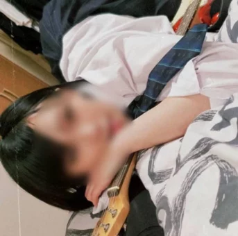 顔出し※美脚のバンド女子～4th～卒業～