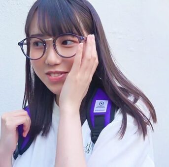 1,270円 ナンパしたオタク女子が小声で恥ずかしエッチ