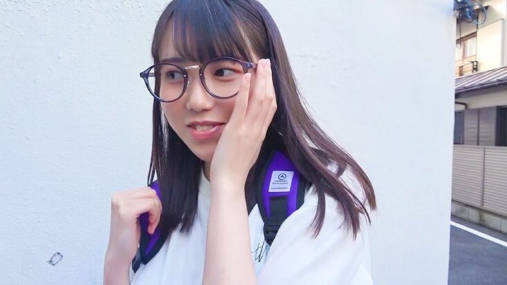 1,270円 ナンパしたオタク女子が小声で恥ずかしエッチ