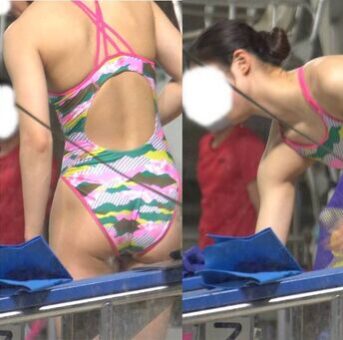 競泳水着プールサイド