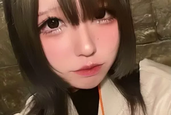 ばぎさ・雫　18歳　春から大阪芸大