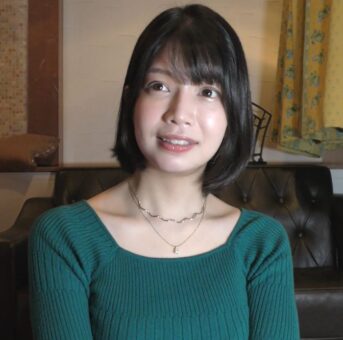 こんな可愛い巨乳若妻がオナニー動画配信のバイトに応募してきたら　※商品ID「3656934」ZIPプレゼント