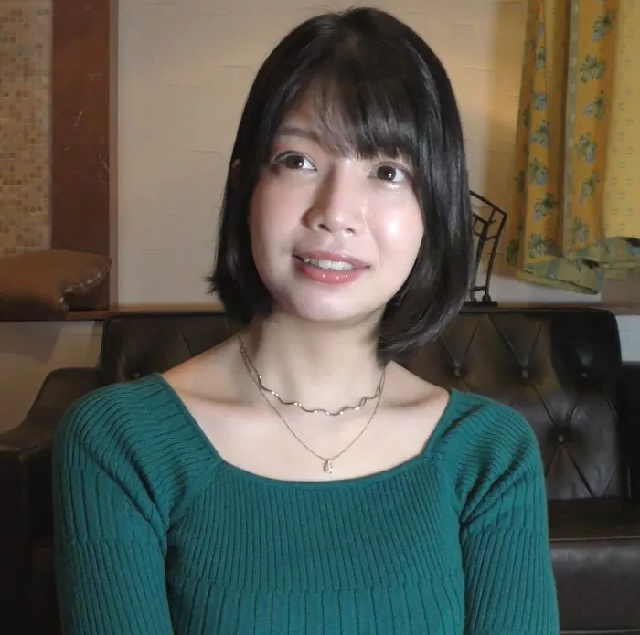 Wenn so eine süße, große Brüsten junge Frau sich für einen Nebenjob als Live-Streamer für Masturbationsvideos bewirbt, ※Produkt-ID „3656934“ ZIP-Geschenk