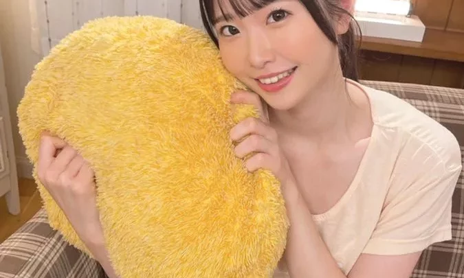 話題のルーキー女優のデビュー前のモ無しです！（オマケあります）