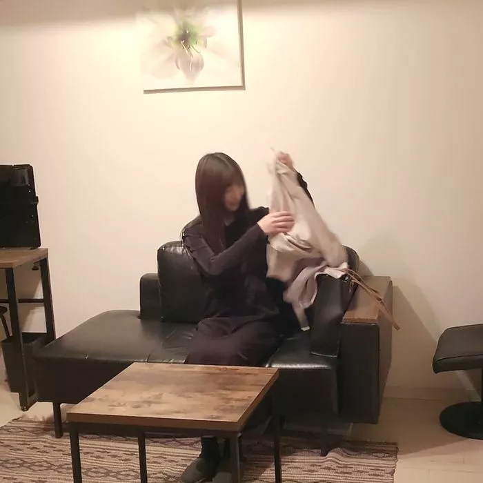 연예 기획사에 소속된 S급 미녀를 나쁜 마음으로 유인하기