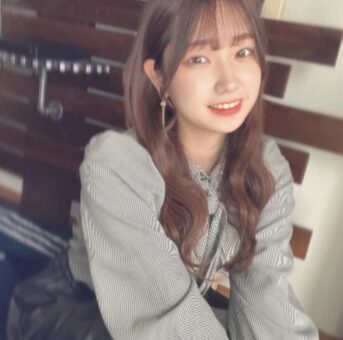 本物の元地下アイドルと★蔵出しハメ撮り映像 　※完品ZIPプレゼント