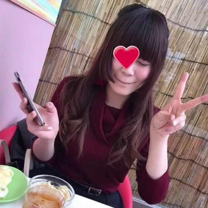 新手素人女性★大學生女友！一邊用電動按摩器自慰一邊口交實在太色情了！