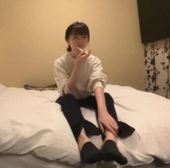 【レビューで顔出し】芋っぽい20歳元処女ちゃんと2回目のセックス♡処女喪失より激しく乱れる喘ぎ声とイキ顔【前編】【個人撮影】No.180