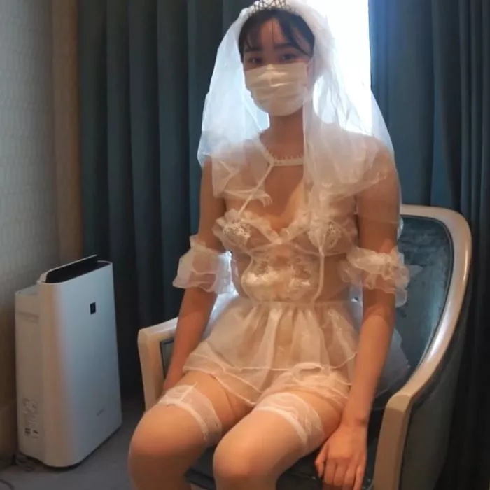 Kiri-chan Volume 2 Bride Edition 18 years old