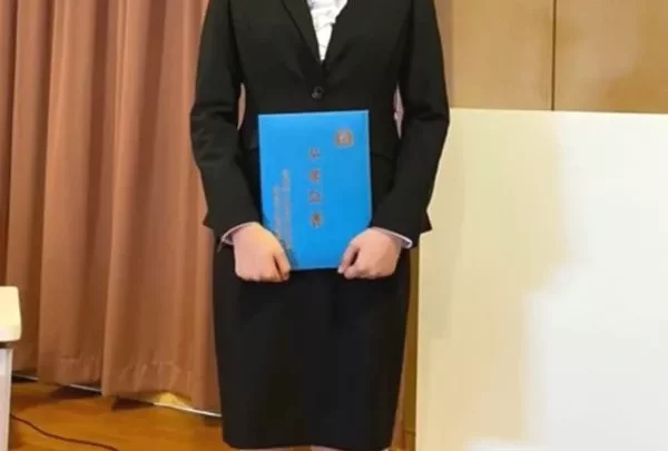 kiri-chan 18 ans diplômée