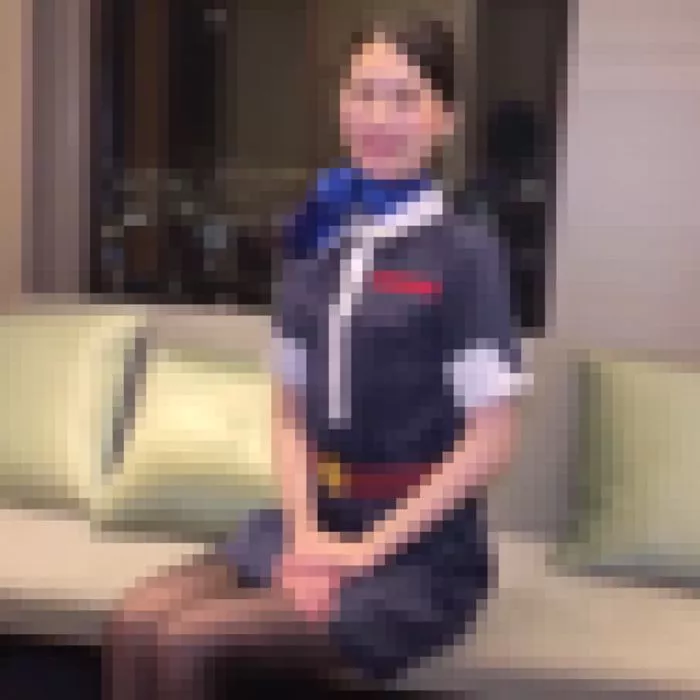 Der Gesichtsdusche von der bewunderten Stewardess! (Mit Bonusmaterial aus 6 Serien)
