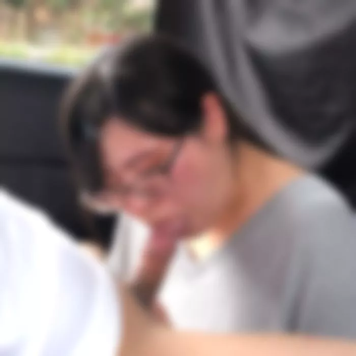 爆乳brille熟女のパイズリフェラ