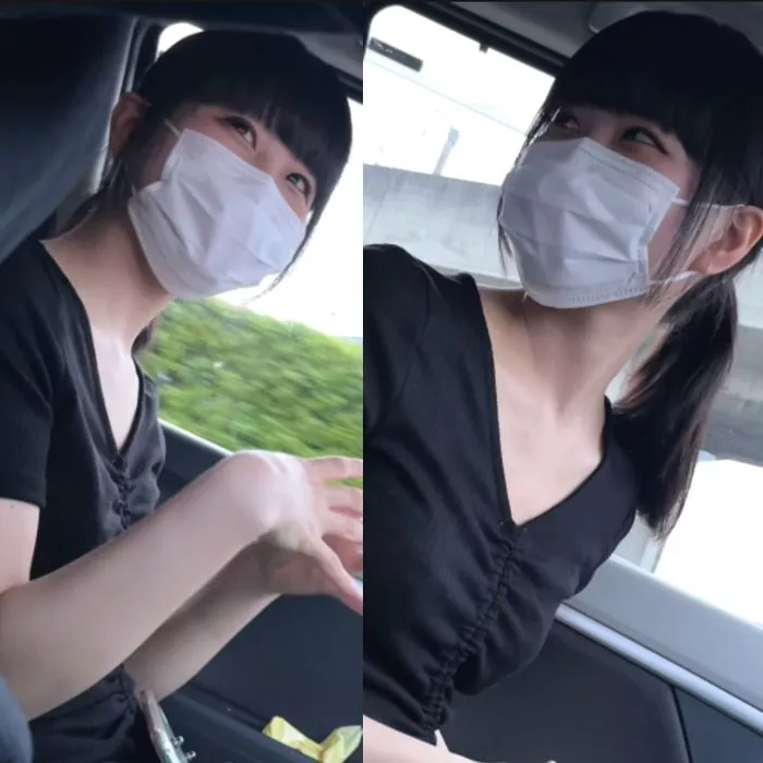 검은 머리 포니테일은 고무가 없으면 해주지 않았습니다.